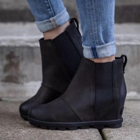 joan of arctic ii waterproof wedge bootie